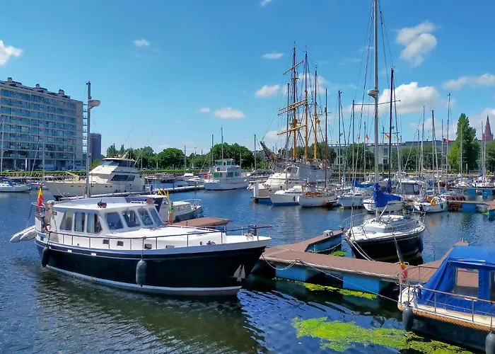 2 Bedroom Gorgeous In 公寓 *