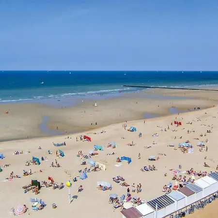 2 Bedroom Gorgeous In Ostende